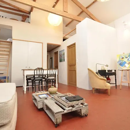 Beautiful In With Kitchenette Holiday home